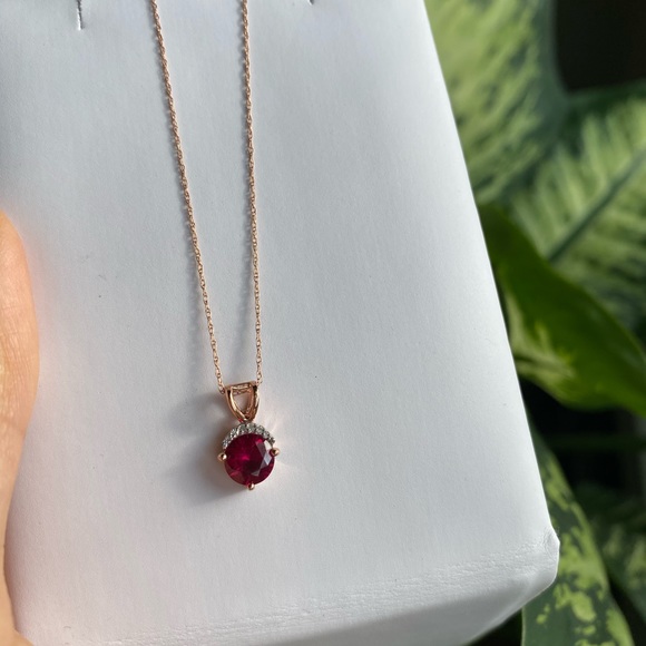 10k Rose gold 🌹 Red Ruby necklace - Picture 11 of 13